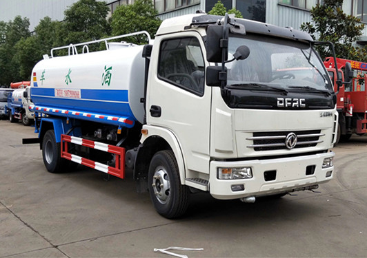 10����ˮ܇�S����10����ˮ܇�r�񣬖|�L10����ˮ܇������10����ˮ܇�N��