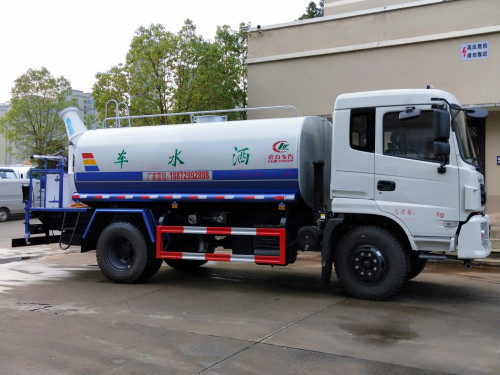 �|�L(f��ng)8-9����ˮ܇�r���r���|�L(f��ng)��ˮ܇�S��ֱ�N��؛������