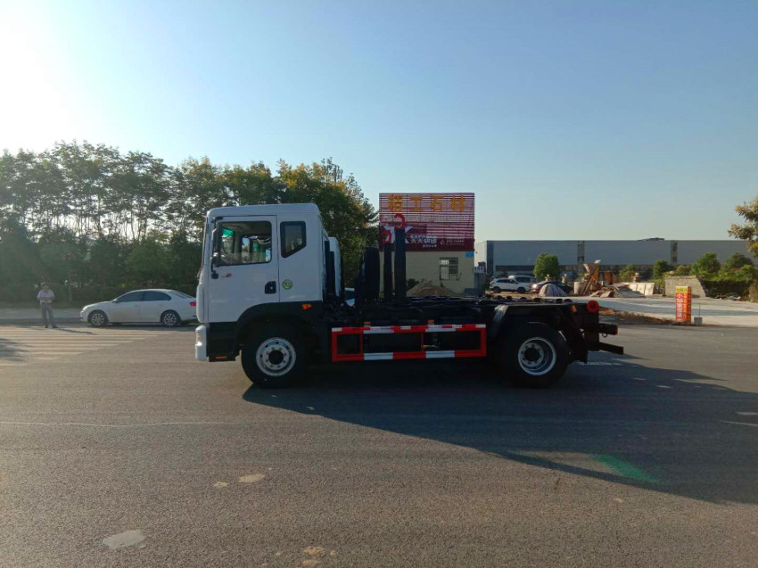 �����¿����ض�8�����s����܇-�����������F