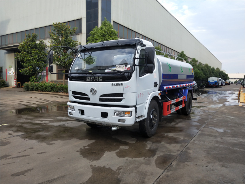 東風(fēng)多利卡D7灑水車(chē)、程力灑水車(chē)多少錢(qián)、廠家產(chǎn)品介紹 東風(fēng)多利卡D7灑水車(chē)、程力灑水車(chē)多少錢(qián)、廠家產(chǎn)品介紹