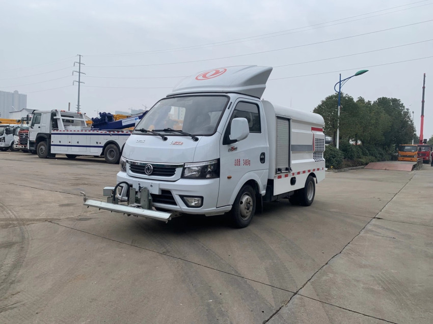 �|�L(f��ng)С�͸߉���ϴ܇(ch��)-�|�L(f��ng)С�����е���ˮ܇(ch��)