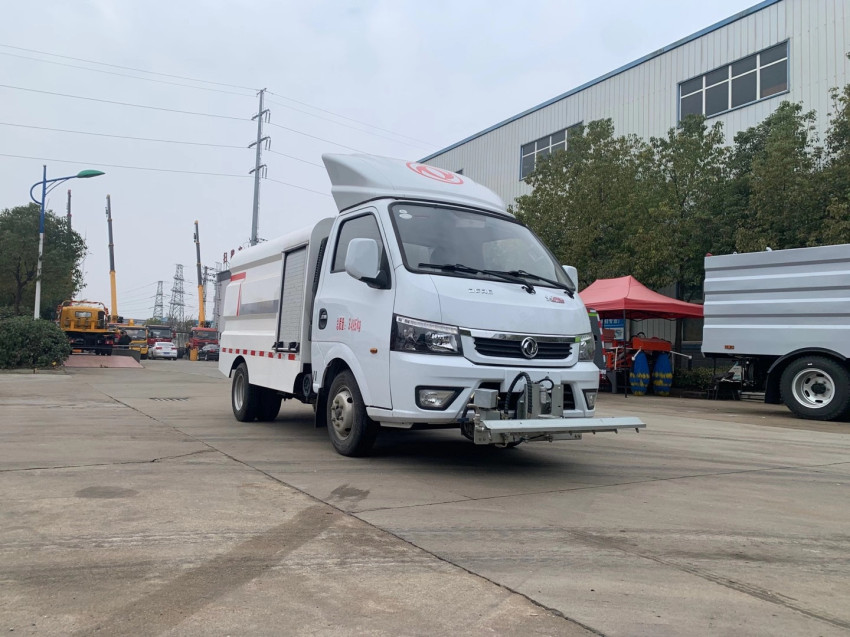 �|�L(f��ng)С�͸߉���ϴ܇(ch��)-�|�L(f��ng)С�����е���ˮ܇(ch��)