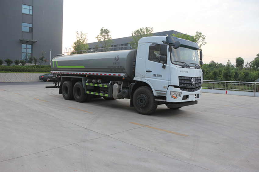 東風(fēng)大型抑塵車(chē)-灑水車(chē)-東風(fēng)大型霧炮車(chē)廠家直銷(xiāo)-湖北程力 東風(fēng)大型抑塵車(chē)-灑水車(chē)-東風(fēng)大型霧炮車(chē)廠家直銷(xiāo)-湖北程力